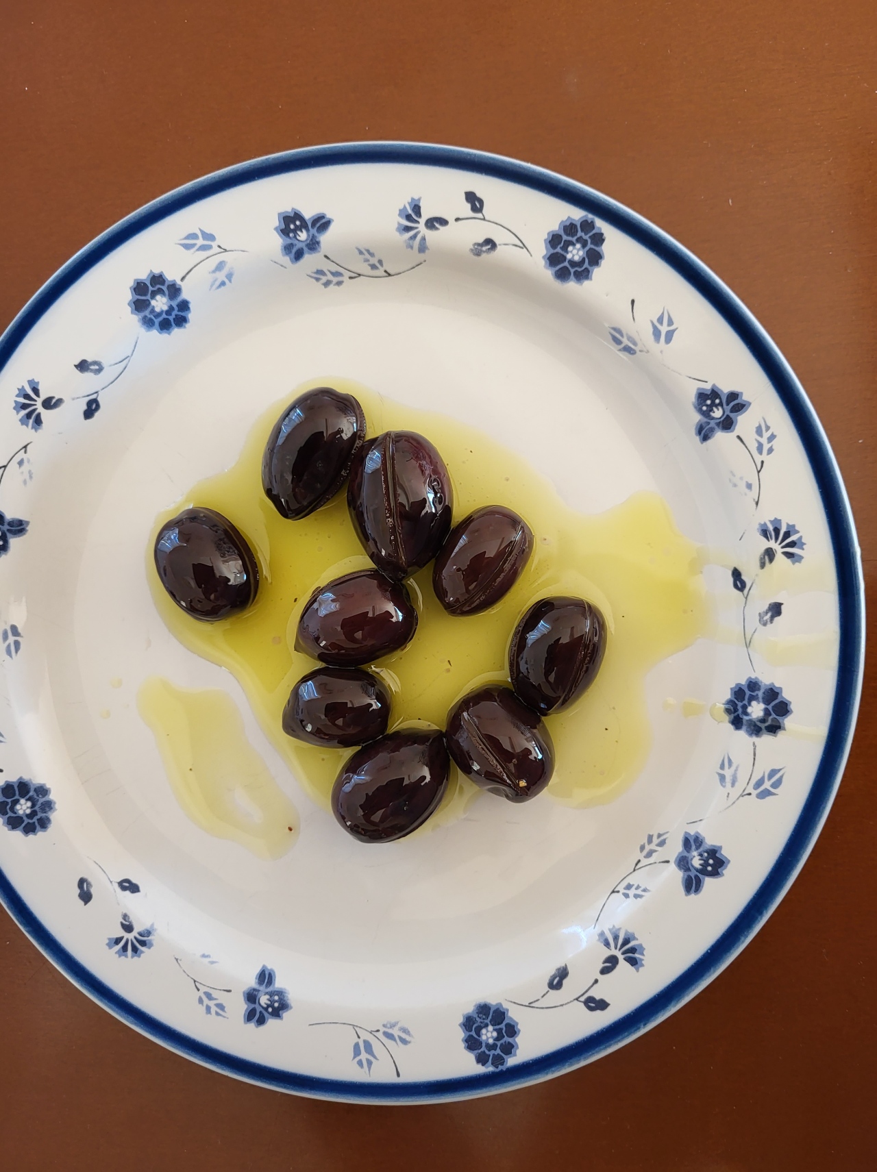 Unsere Oliven, sebstgepflückt und eingelegt